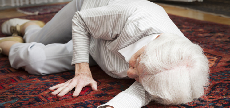 شکستگی هیپ در افراد سالخورده با وزن بالا چه مشکلاتی را همراه دارد؟
